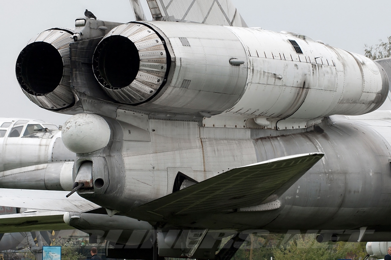 Illustration for article titled The Ten Strangest Space Weapons Ever Developed
